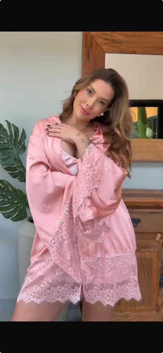 ROBE LUARÉ/ PEIGNOIR LUARÉ