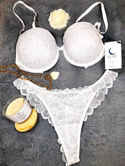 CJ AURORA PAR LUNE